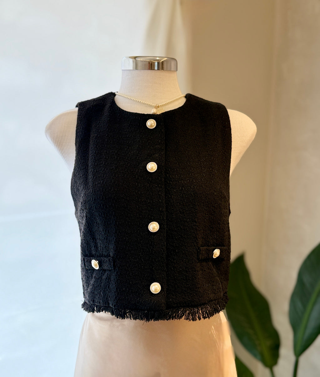 Chaleco negro con estilo