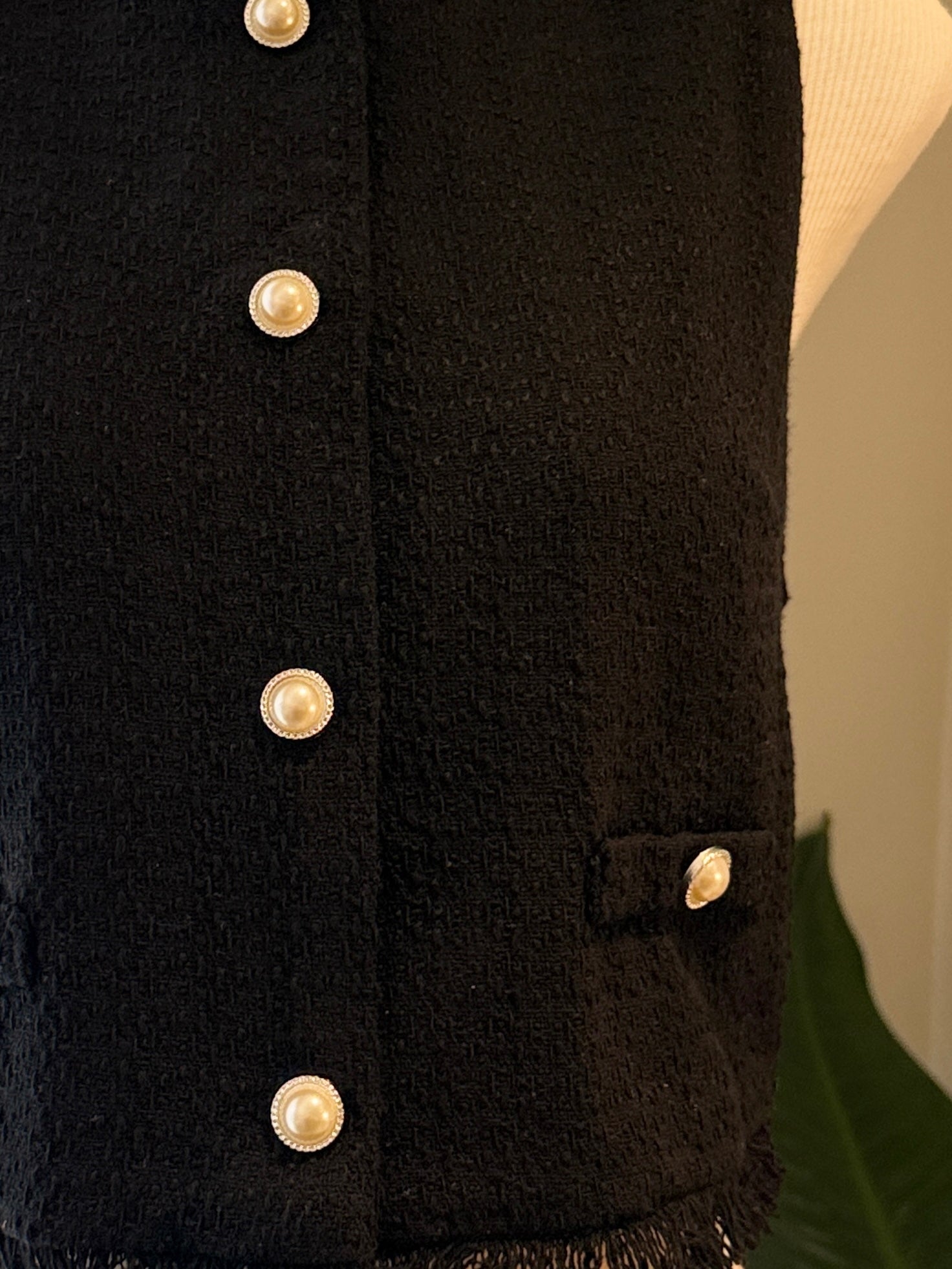 Chaleco negro con estilo