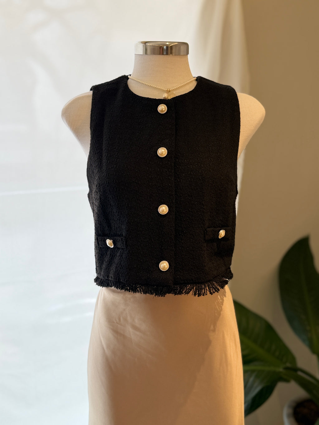 Chaleco negro con estilo