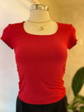 Blusa roja cuello cuadrado